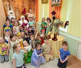  Воспитанники детского сада «Колокольчик» подготовили театральную постановку