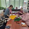 Мастер-класс клуба по интересам «Волшебное вязание» организовали в библиотеке Дома культуры «Юбилейный» поселения Роговское